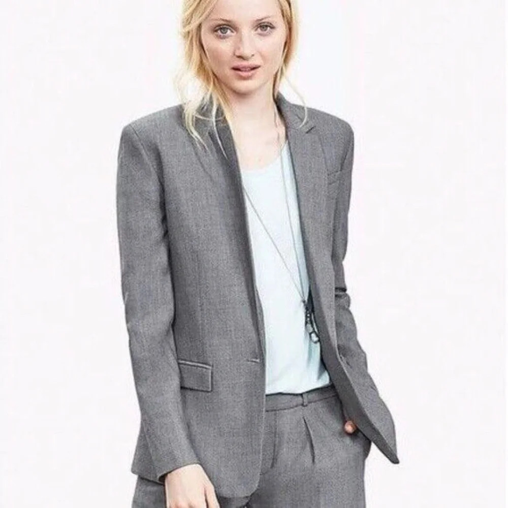 Banana Republic Quiet Luxury NWOT Gray Preppy Careerwear Wool Blazer Jacket Sz 2
